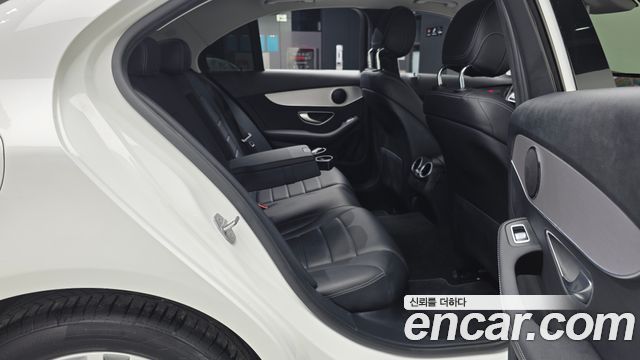 Mercedes-Benz C-Class C200 Avantgarde