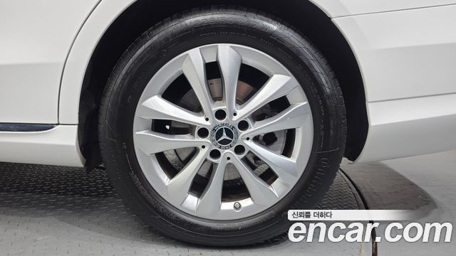 Mercedes-Benz C-Class C200 Avantgarde
