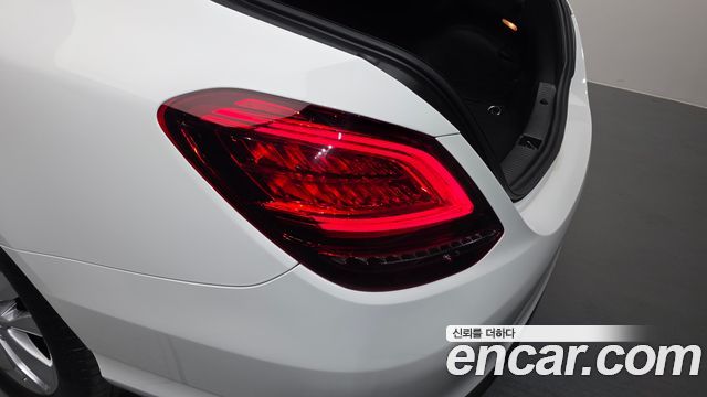 Mercedes-Benz C-Class C200 Avantgarde