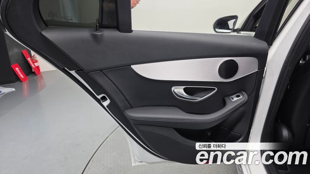 Mercedes-Benz C-Class C200 Avantgarde