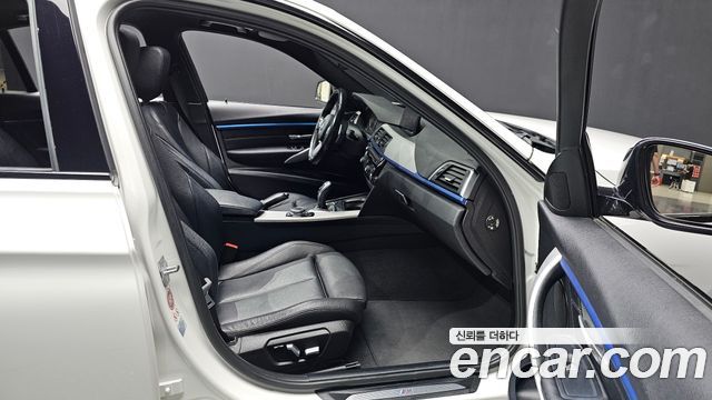 BMW 3-Series 330i M Sport