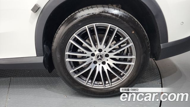 Mercedes-Benz GLC-Class GLC 300 4MATIC Avantgarde