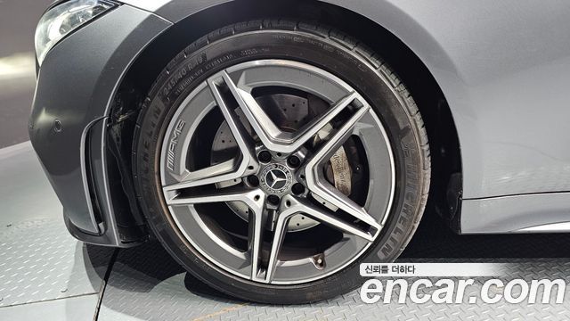 Mercedes-Benz CLS-Class CLS300d AMG Line