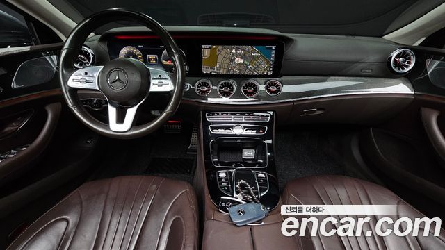 Mercedes-Benz CLS-Class CLS300d AMG Line