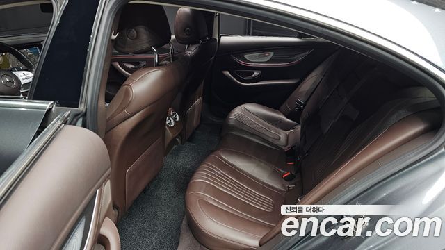 Mercedes-Benz CLS-Class CLS300d AMG Line