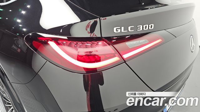 Mercedes-Benz GLC-Class GLC300 4MATIC Coupe