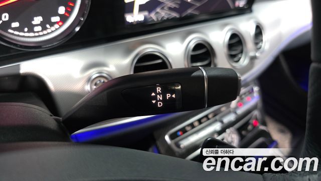 Mercedes-Benz E-Class E200 Avantgarde
