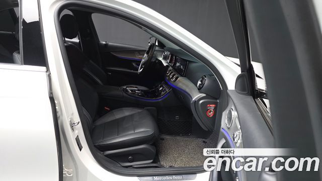 Mercedes-Benz E-Class E200 Avantgarde