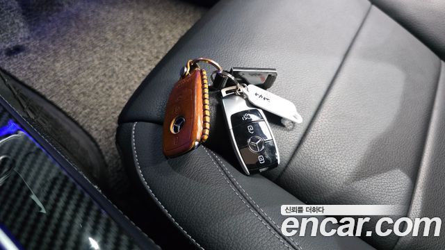 Mercedes-Benz E-Class E200 Avantgarde
