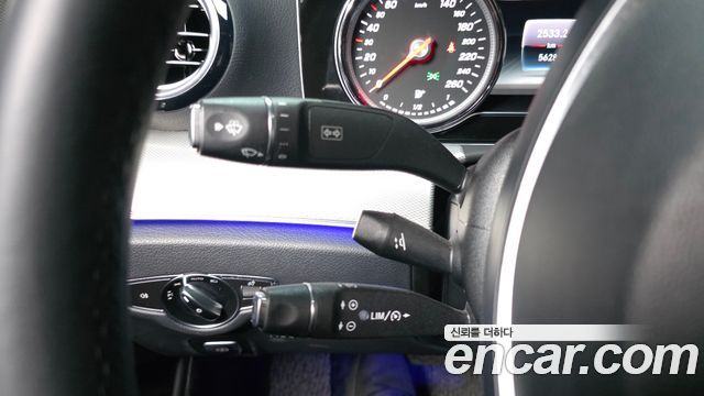 Mercedes-Benz E-Class E200 Avantgarde