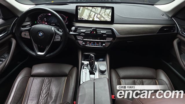 BMW 5-Series 530i xDrive Luxury