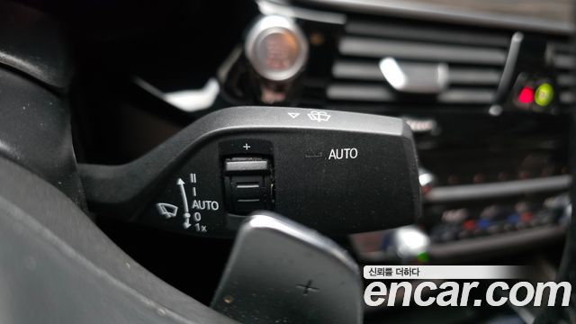 BMW 5-Series 530i xDrive Luxury