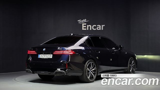 BMW 5-Series 530i xDrive M Sport