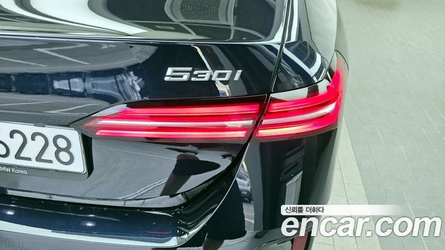 BMW 5-Series 530i xDrive M Sport