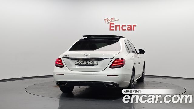 Mercedes-Benz E-Class E300 Avantgarde