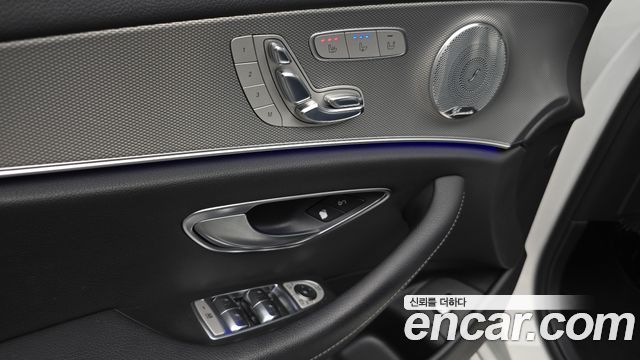 Mercedes-Benz E-Class E300 Avantgarde