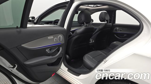 Mercedes-Benz E-Class E300 Avantgarde