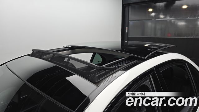 Mercedes-Benz E-Class E300 Avantgarde