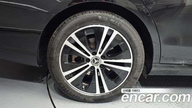 Mercedes-Benz E-Class E250 Avantgarde