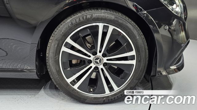 Mercedes-Benz E-Class E250 Avantgarde