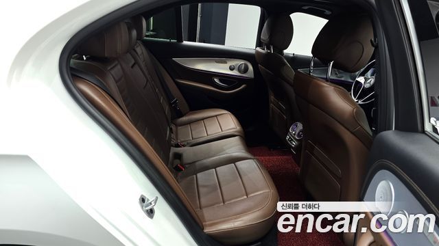 Mercedes-Benz E-Class E350 4MATIC Avantgarde