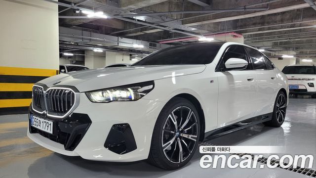 BMW 5-Series 530i xDrive M Sport