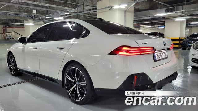 BMW 5-Series 530i xDrive M Sport