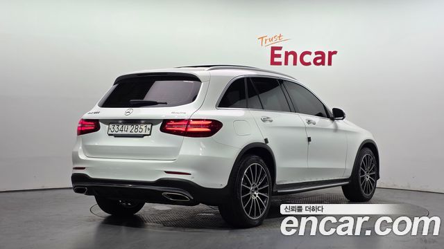 Mercedes-Benz GLC-Class GLC300 4MATIC AMG Line