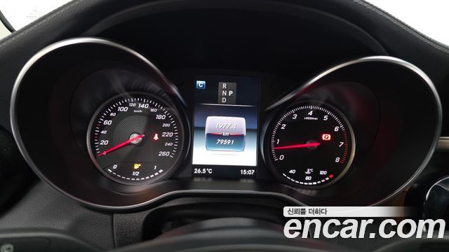 Mercedes-Benz GLC-Class GLC300 4MATIC AMG Line