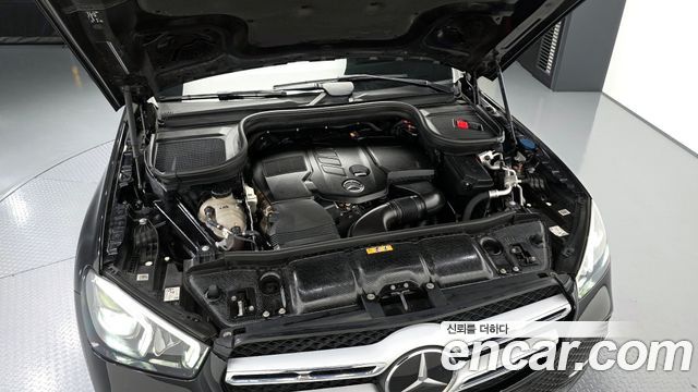 Mercedes-Benz GLE-Class GLE300d 4MATIC