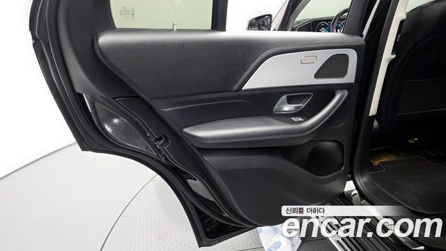 Mercedes-Benz GLE-Class GLE300d 4MATIC