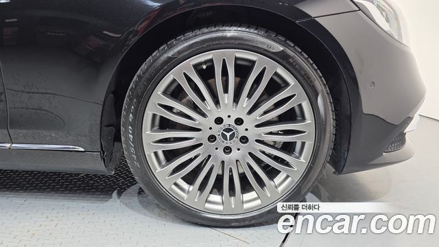 Mercedes-Benz S-Class S560L 4MATIC