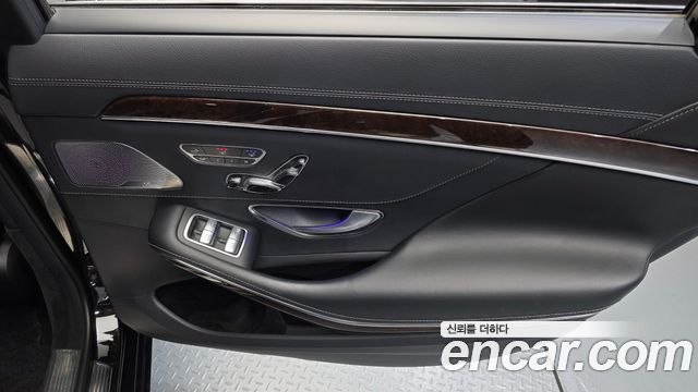 Mercedes-Benz S-Class S560L 4MATIC