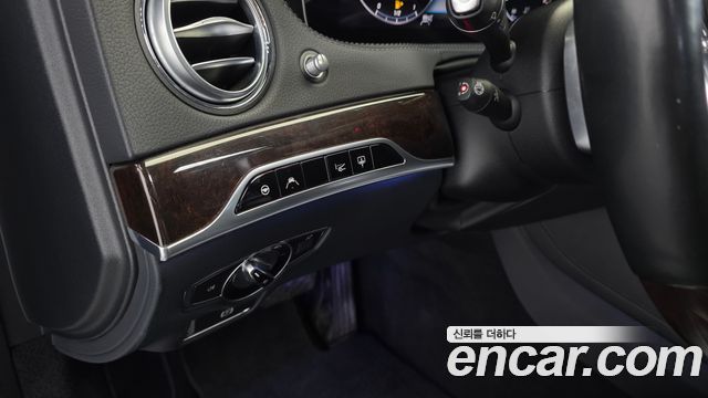 Mercedes-Benz S-Class S560L 4MATIC