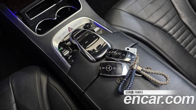 Mercedes-Benz S-Class S560L 4MATIC