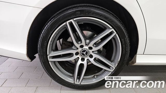 Mercedes-Benz E-Class E300 AMG Line