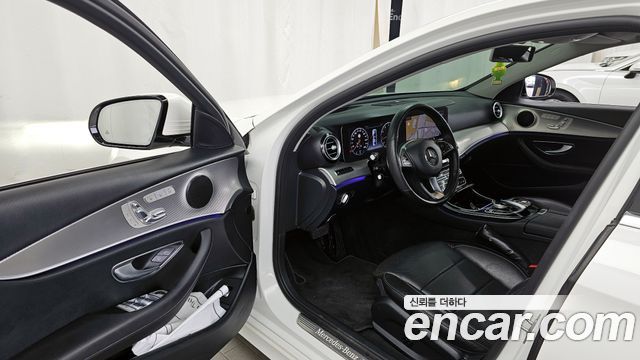 Mercedes-Benz E-Class E300 AMG Line
