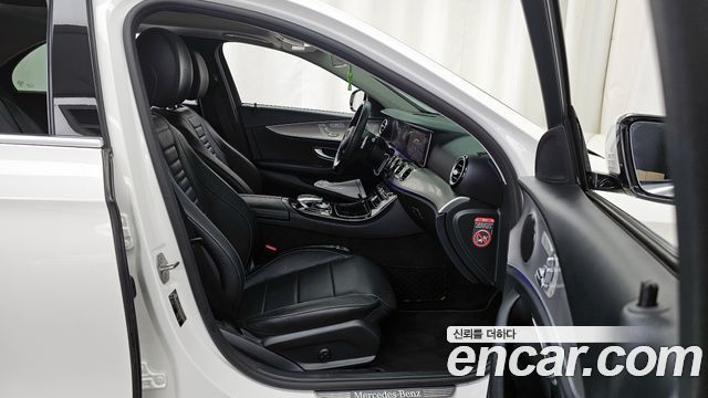 Mercedes-Benz E-Class E300 AMG Line