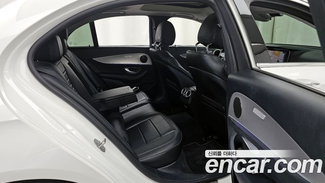 Mercedes-Benz E-Class E300 AMG Line