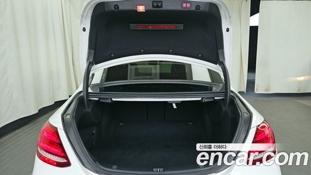 Mercedes-Benz E-Class E300 AMG Line