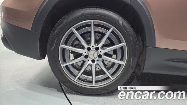 Mercedes-Benz GLB-Class AMG GLB35 4MATIC