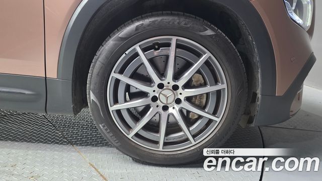 Mercedes-Benz GLB-Class AMG GLB35 4MATIC
