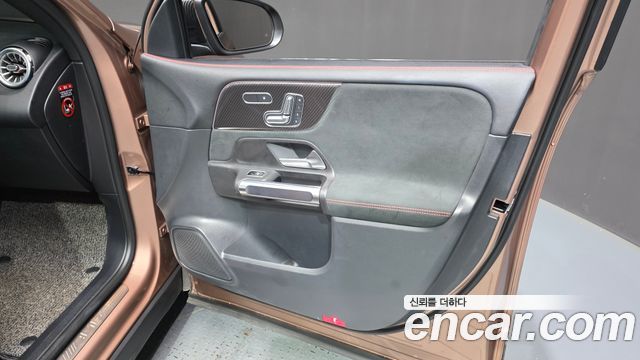 Mercedes-Benz GLB-Class AMG GLB35 4MATIC