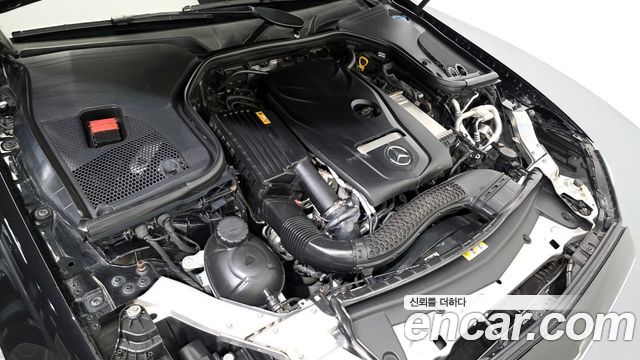 Mercedes-Benz E-Class E200 Avantgarde