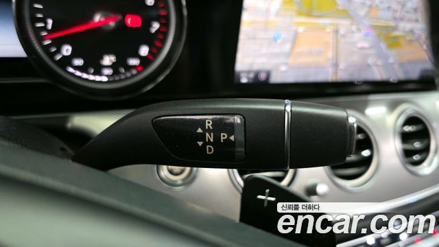 Mercedes-Benz E-Class E200 Avantgarde