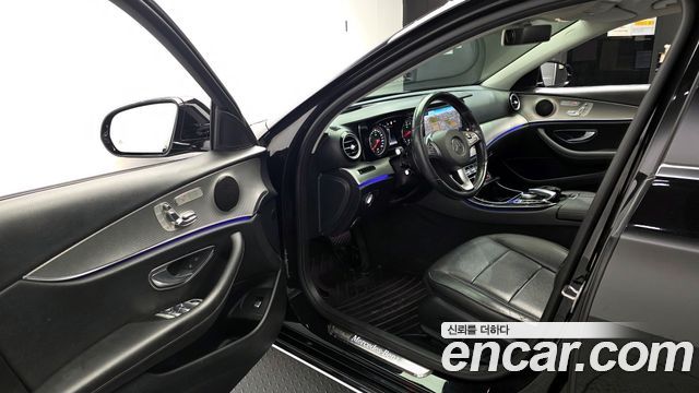 Mercedes-Benz E-Class E200 Avantgarde