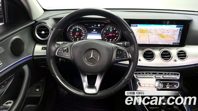 Mercedes-Benz E-Class E200 Avantgarde