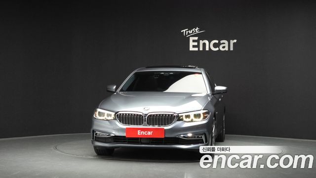 BMW 5-Series 520i Luxury