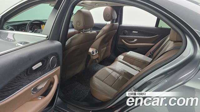 Mercedes-Benz E-Class E220d Avantgarde