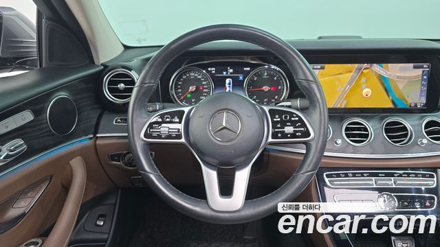 Mercedes-Benz E-Class E220d Avantgarde